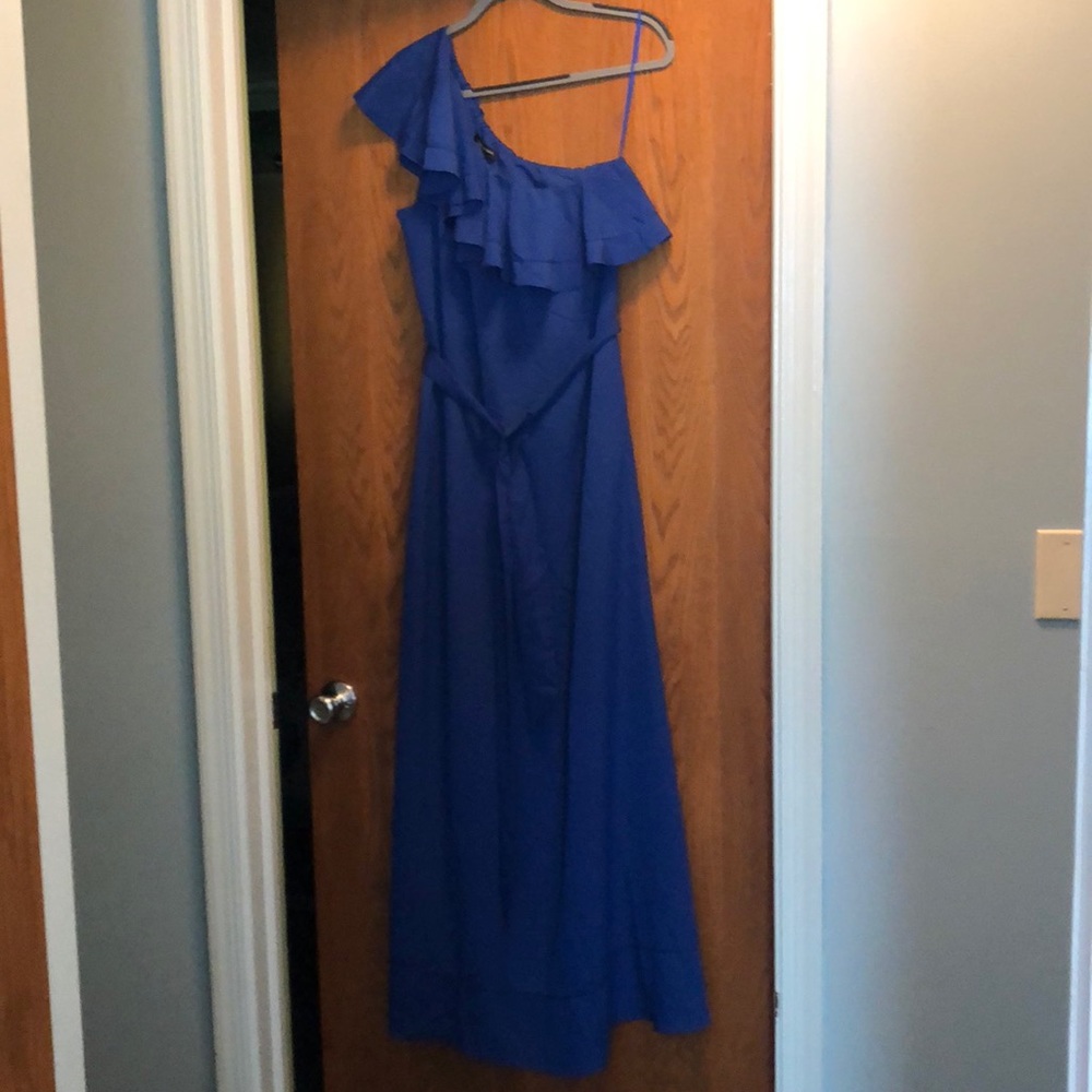 One shoulder maxi dress